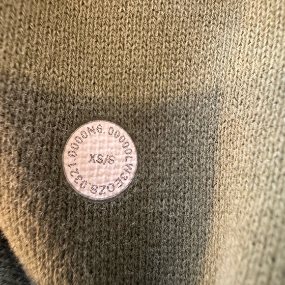 Lululemon Scuba Full-Zip Hoodie - Picture 5 of 5